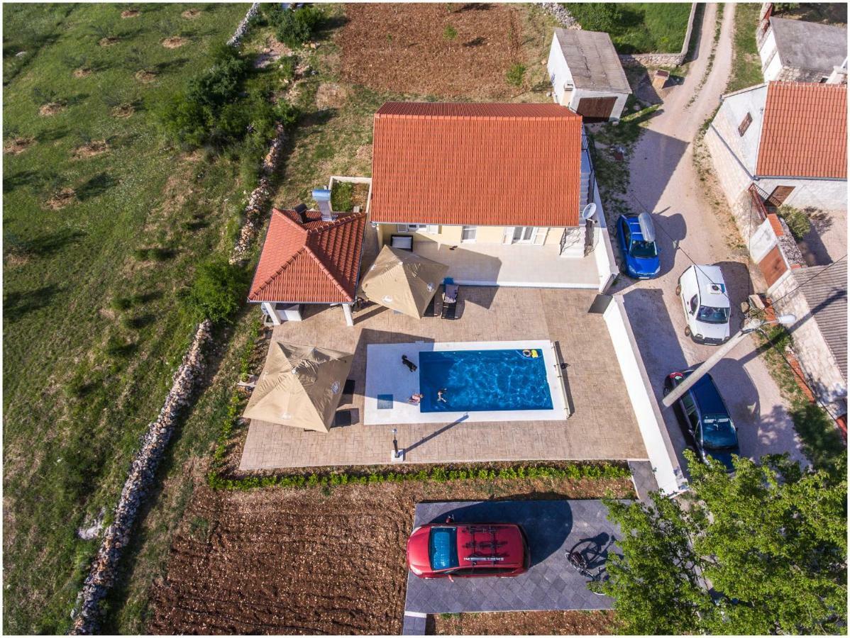 Отель House Mellifera Razvode Экстерьер фото